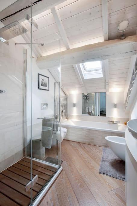 Superwhite Loft&terrace In Brera Mailand