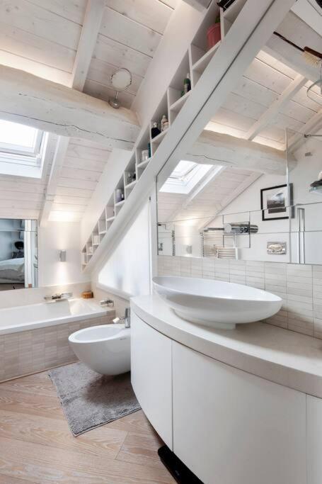 Apartment Superwhite Loft&terrace In Brera *