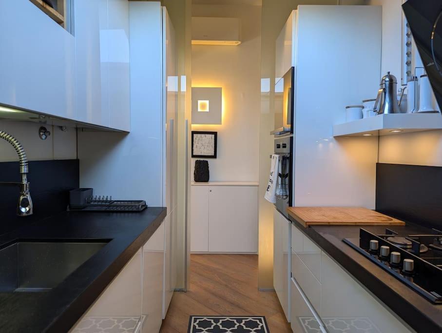 Superwhite Loft&terrace In Brera Apartment